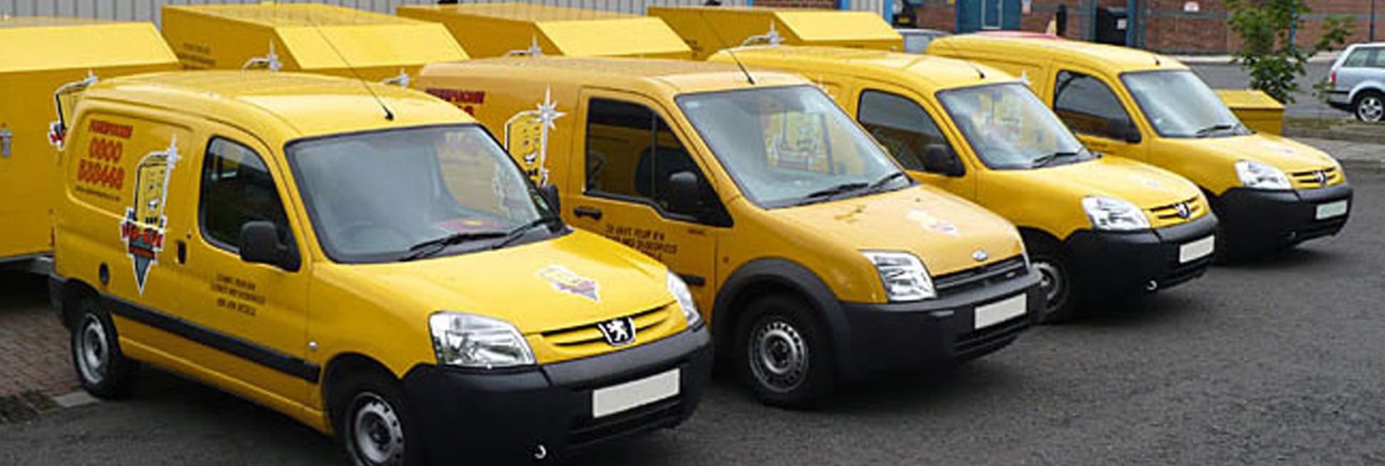 OZ Bin Cleaning trucks